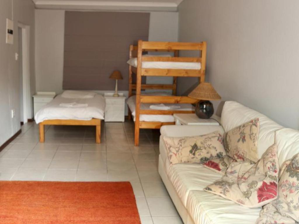 Rainbow Glen Self Catering Chalets Монтегю Номер фото