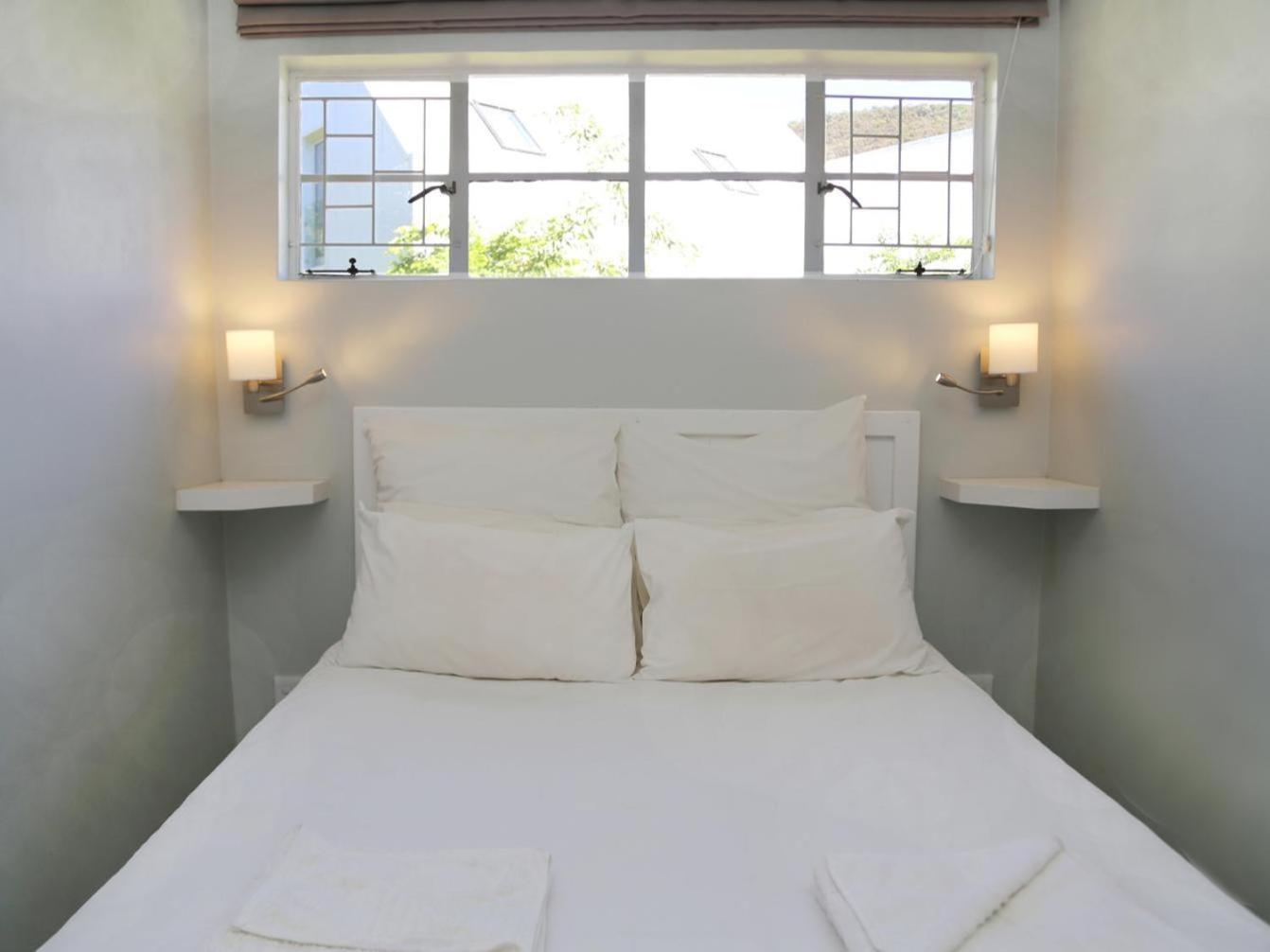 Rainbow Glen Self Catering Chalets Монтегю Номер фото