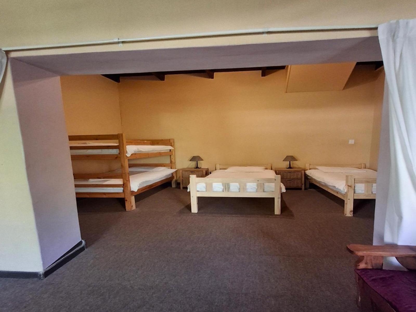Rainbow Glen Self Catering Chalets Монтегю Номер фото