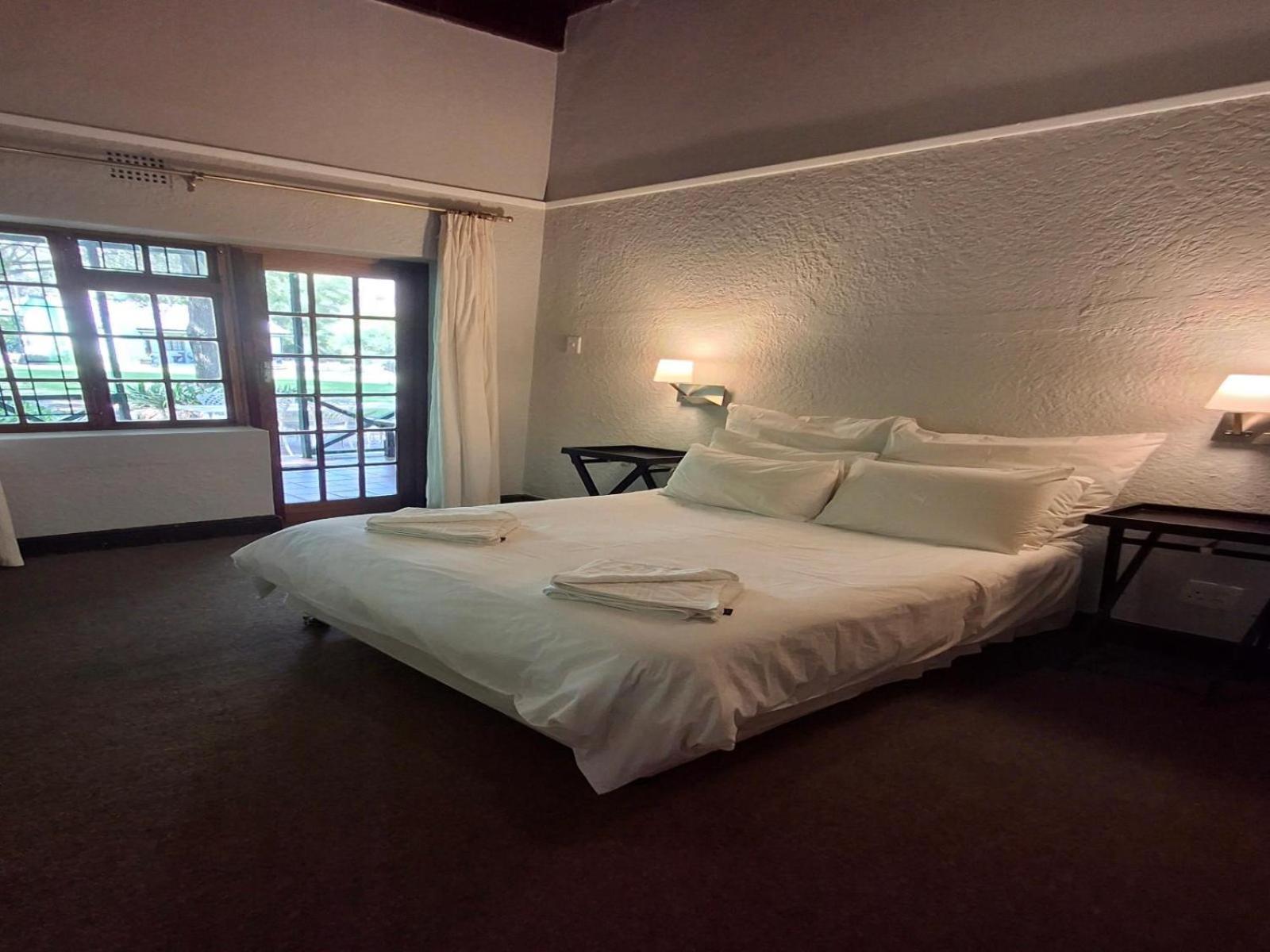 Rainbow Glen Self Catering Chalets Монтегю Номер фото