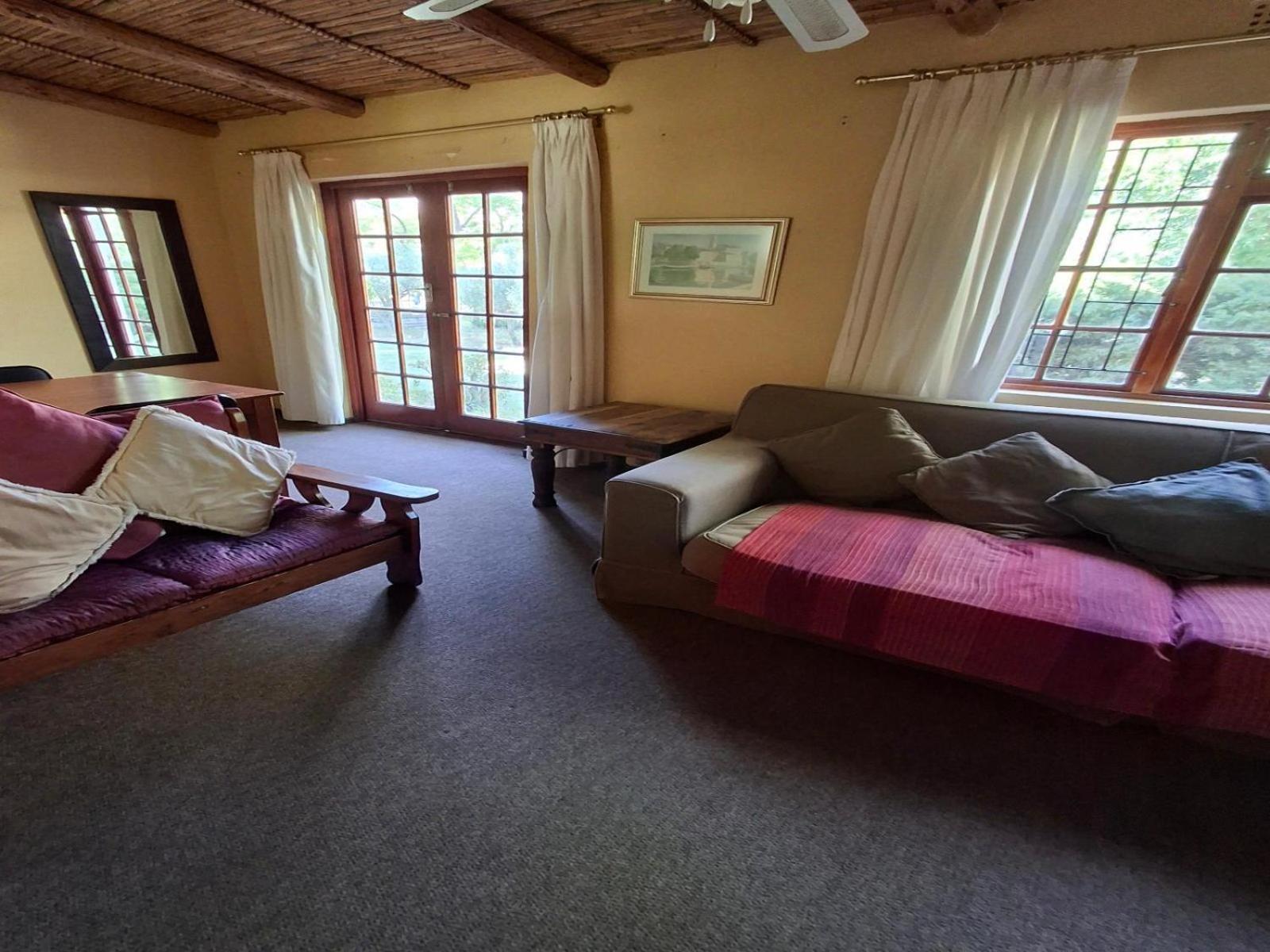 Rainbow Glen Self Catering Chalets Монтегю Экстерьер фото