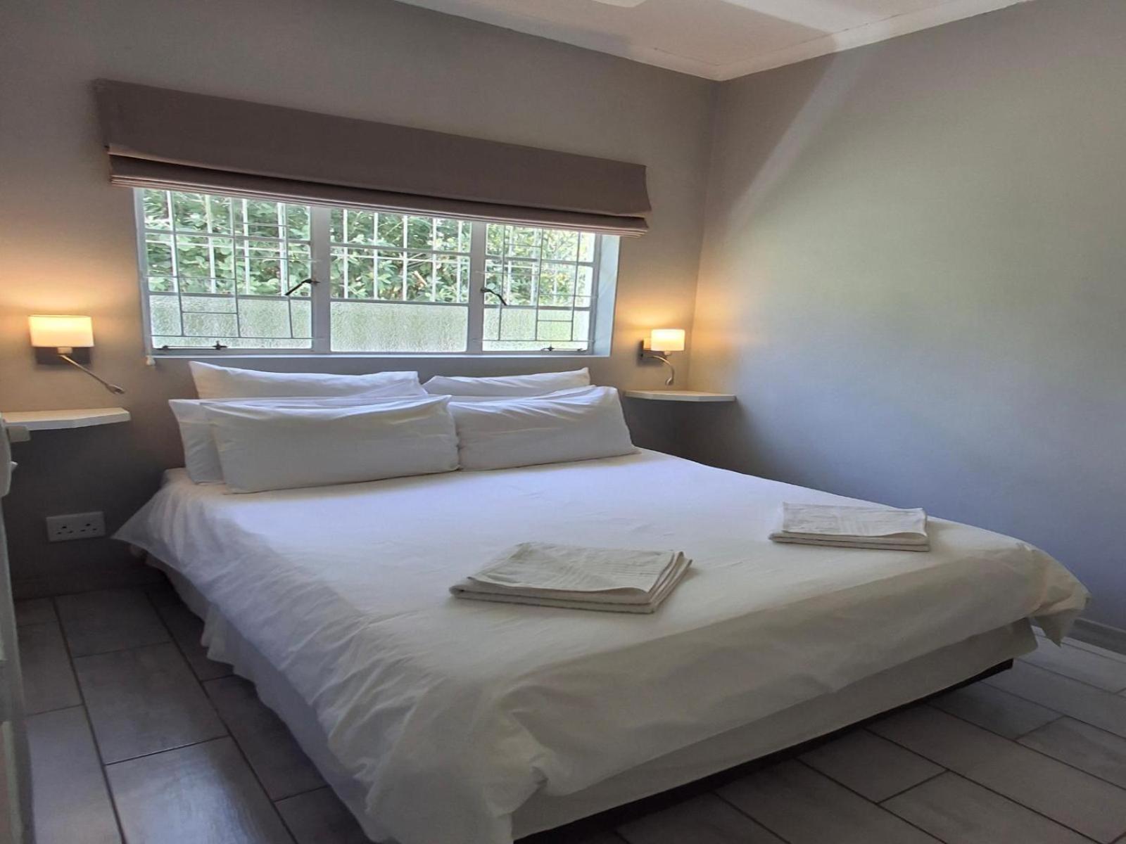 Rainbow Glen Self Catering Chalets Монтегю Номер фото